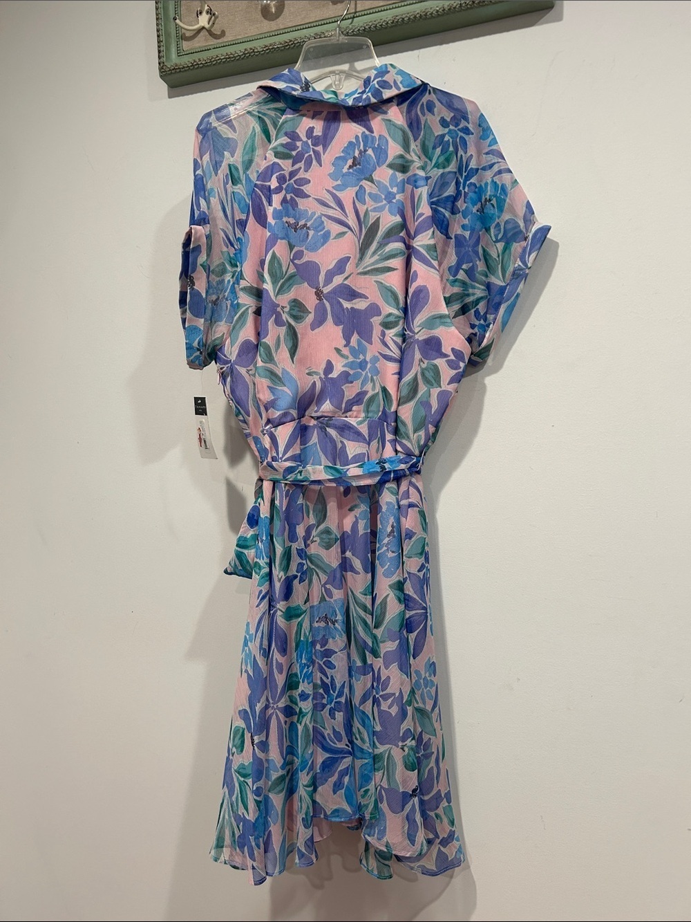 Tahari ASL Pink Floral Button-Up Blouse with Blue and Green Accents - Picture 6 of 6